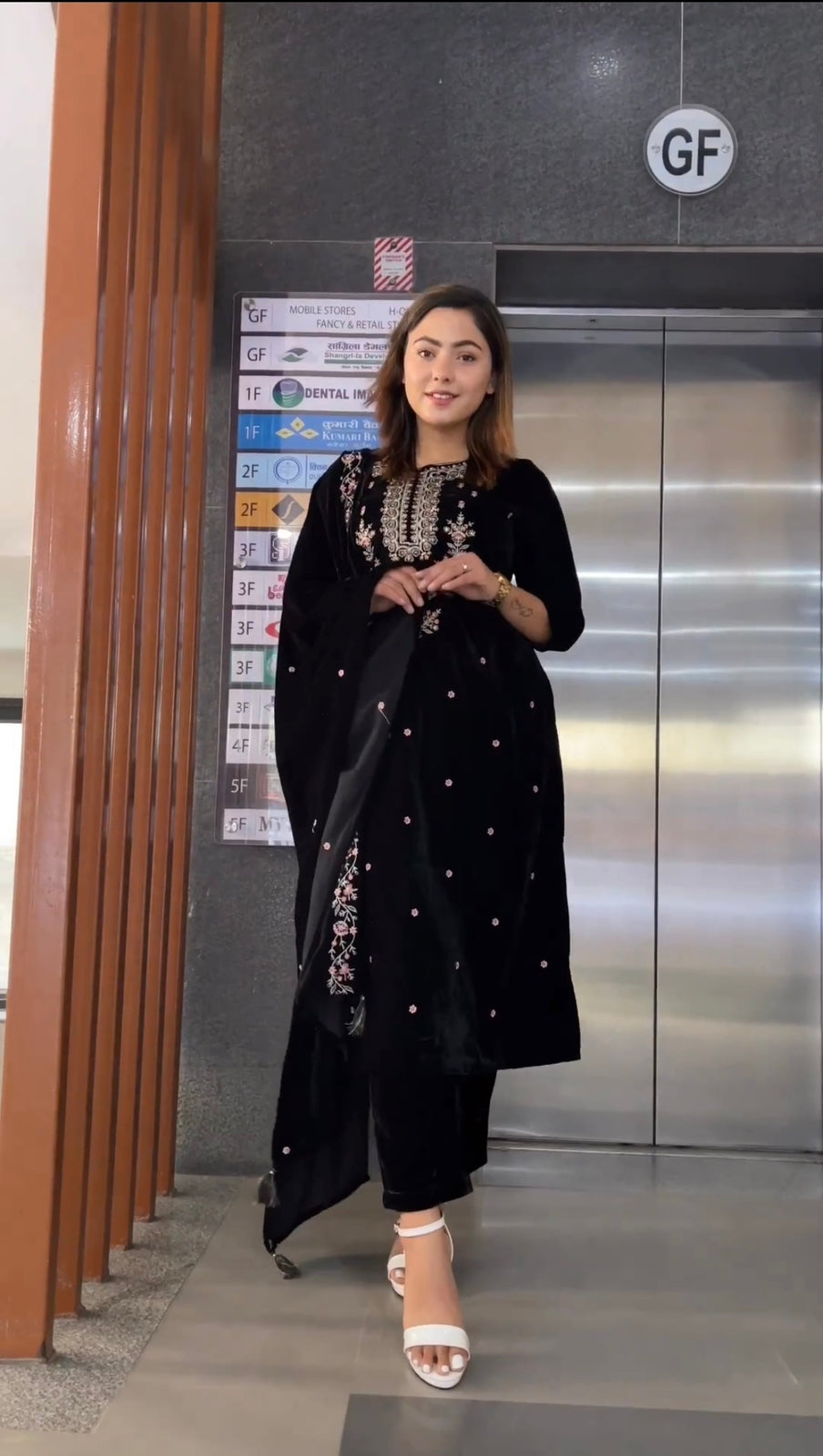 Dashing Looking Straight Cut Black Georgette Embroidery Work Salwar Kameez Online