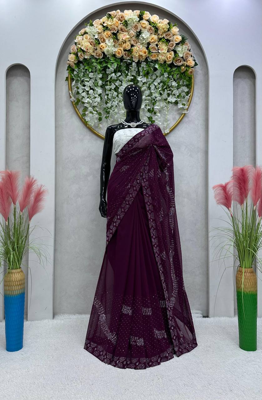 Looking Beautiful Designer Saree On Faux Georgette Febric With Hot Fix Work And Blouse Faux Georgette Febric With Thred With Sequence Work